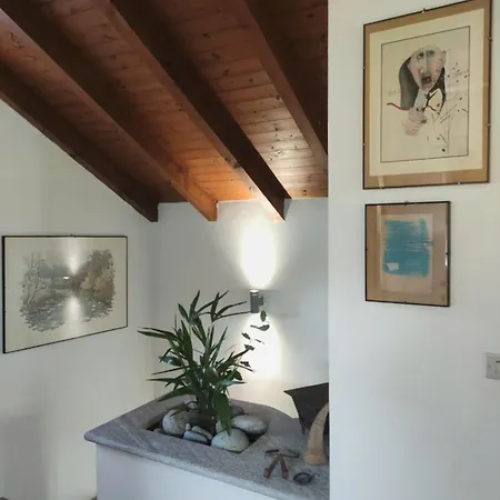 La Casa Di Gio Apartment Angera