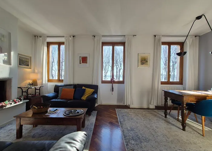 La Casa Di Gio * Angera